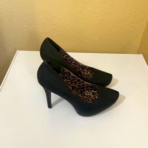 Forever 21 - Black Snakeskin Heels Size 9